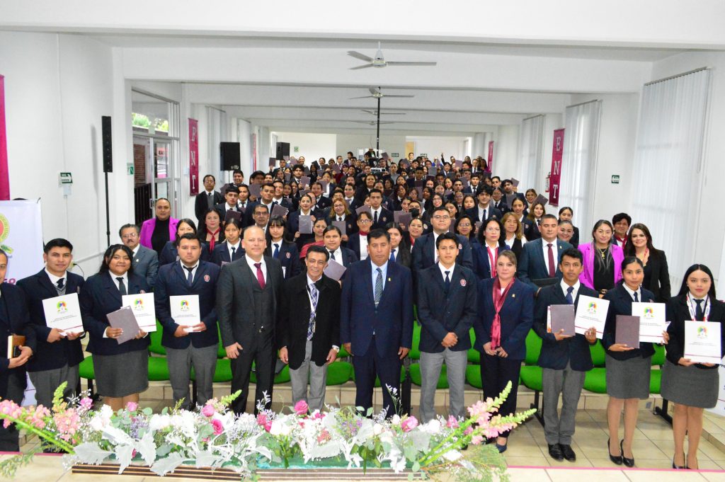 Jenaro Martínez Abre Puertas del SMSEM a los Futuros Maestros del Estado de México