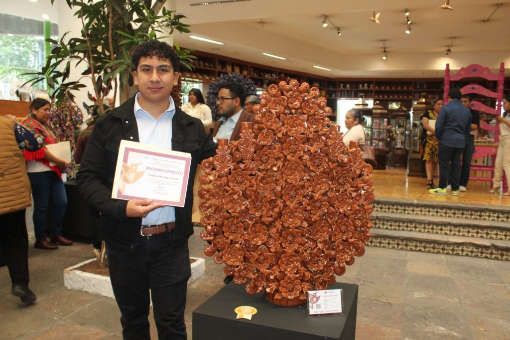 Entrega Gobierno del EdoMéx Premio de Alfarería y Cerámica Mexiquense “Valoremos 2025”