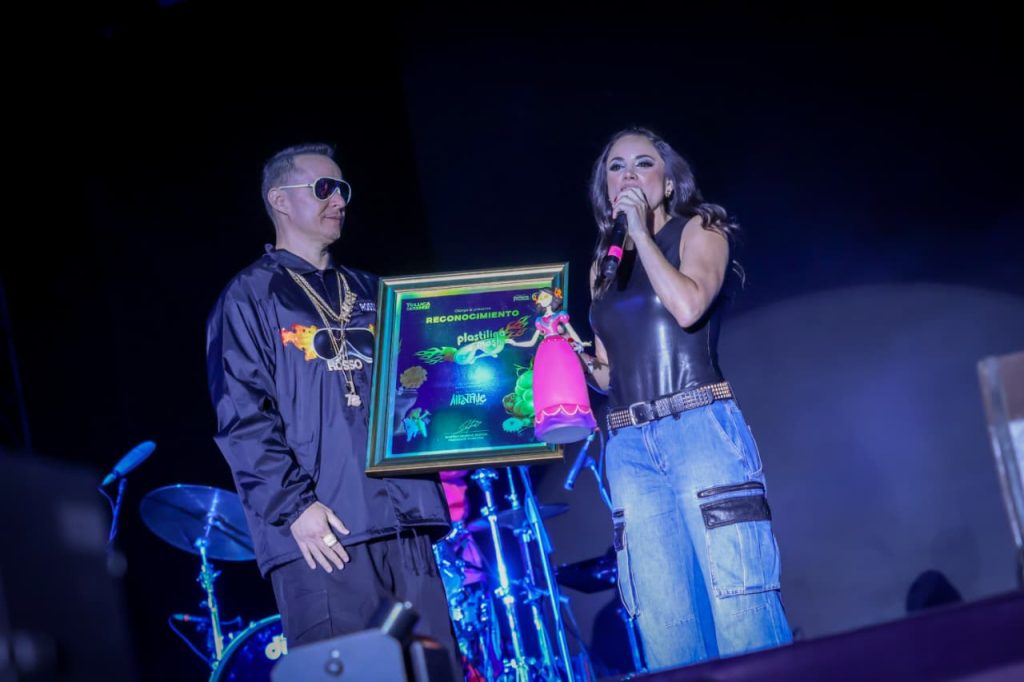 Rock, Nostalgia y Alegría: Plastilina Mosh Conquista el Corazón de Toluca