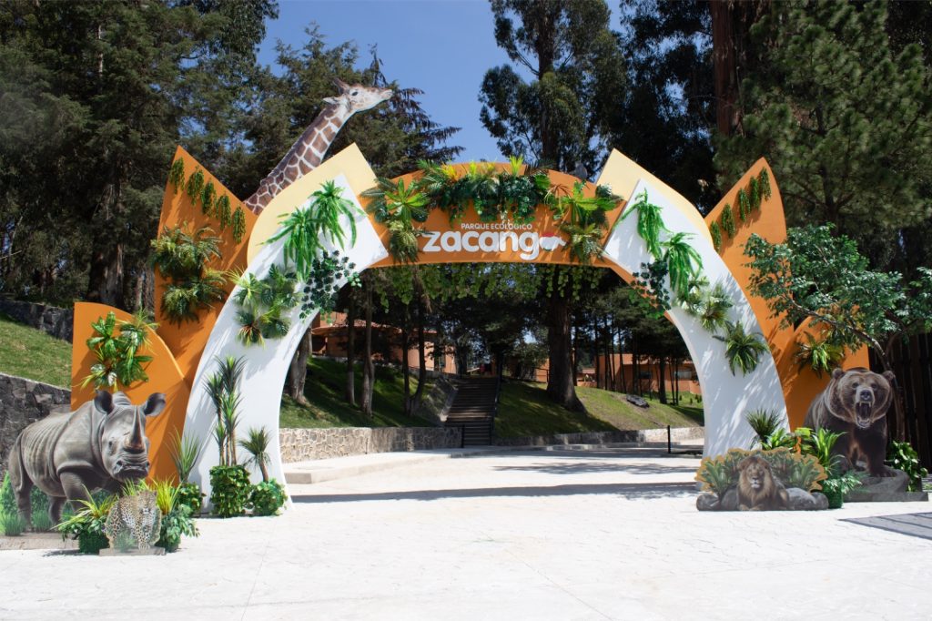 ¡Llegan camionetas Clásicas a Zacango! Gobierno del EdoMéx Acerca Esta Exposición Como Parte del 45 Aniversario del Parque