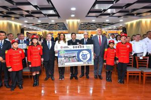 Lotería Nacional Conmemora 98 Años del AICM con Billete Especial